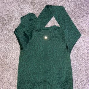 Green swiftly tech long sleeve race length RARE PATTERN/COLOR.